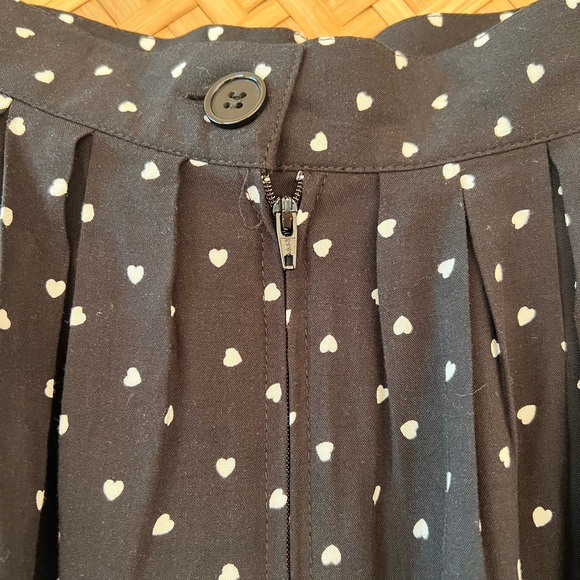 WOMEN’S HELL BUNNY A-LINE BLACK W/ POLKA DOTS SKIRT W/ POCKETS HEART BUTTONS EUC - Picture 14 of 16